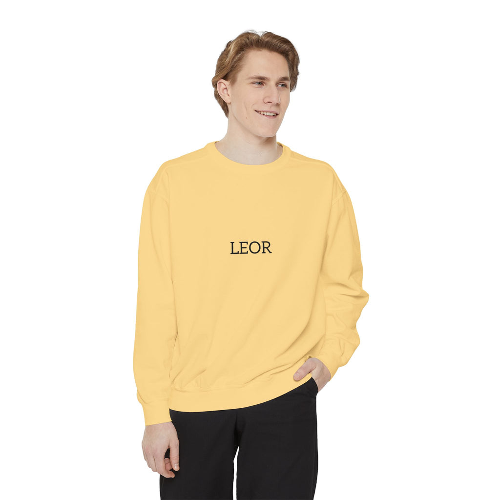 LEOR Minimalist Embroidered Sweatshirt
