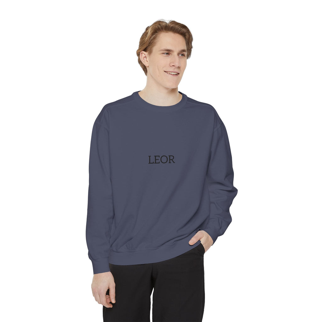 LEOR Minimalist Embroidered Sweatshirt