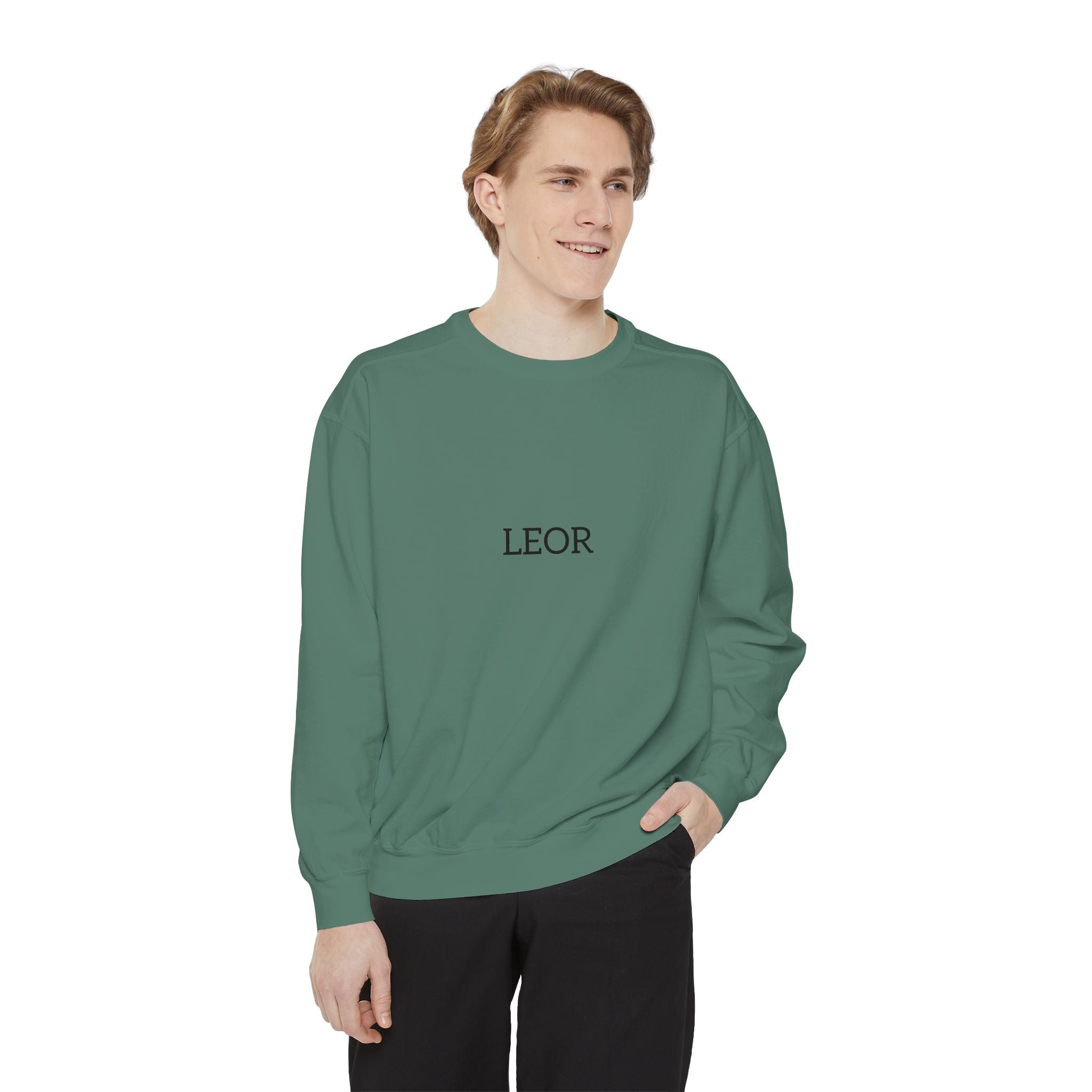 LEOR Minimalist Embroidered Sweatshirt