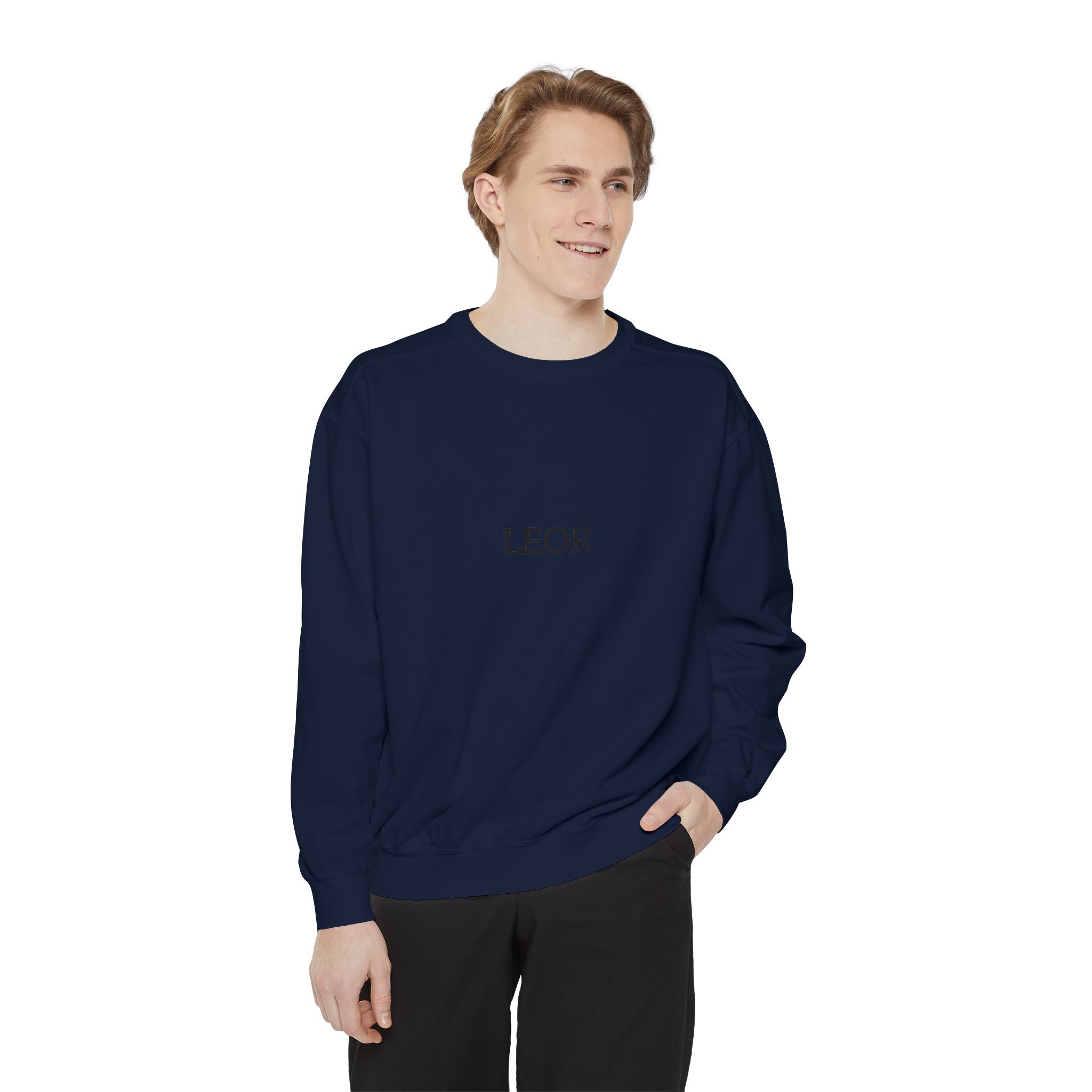 LEOR Minimalist Embroidered Sweatshirt